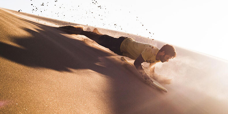 sandboarding huacachina